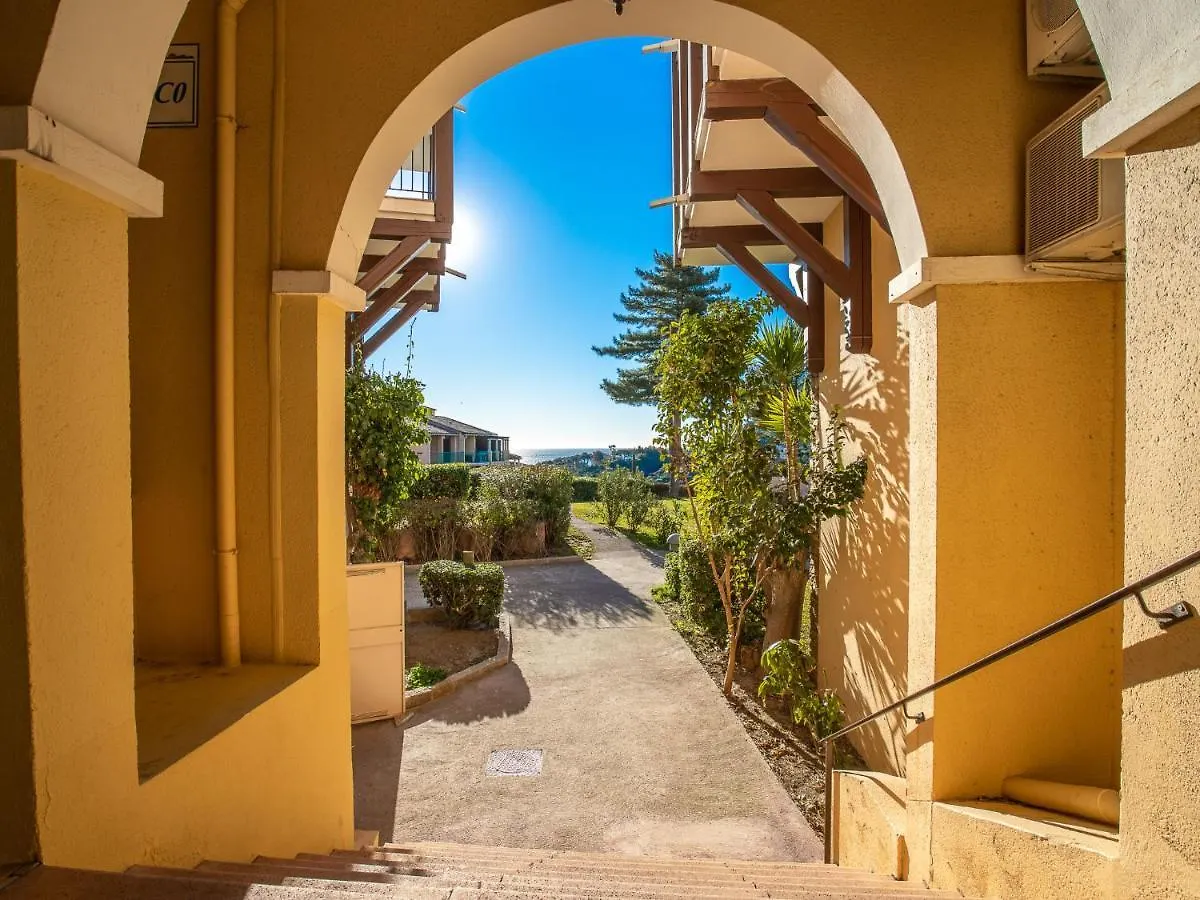 Apartment Village Cap Esterel - L'Esquinade-40 By Interhome Saint-Raphaël