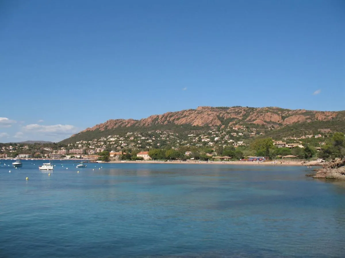 Apartment Village Cap Esterel - L'Esquinade-40 By Interhome Saint-Raphaël 0*,  فرنسا